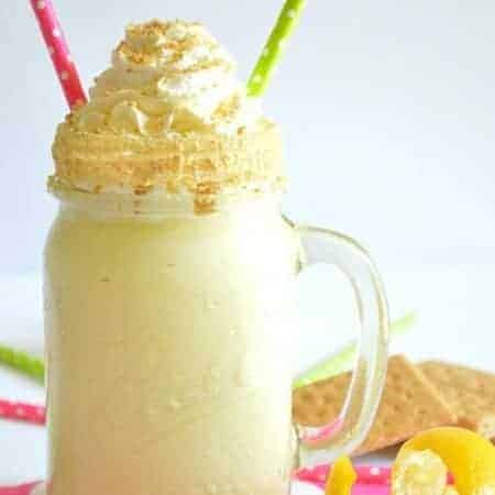Lemon pie milkshake! Only three ingredients. Simple and so yummy!! #houseofyumm