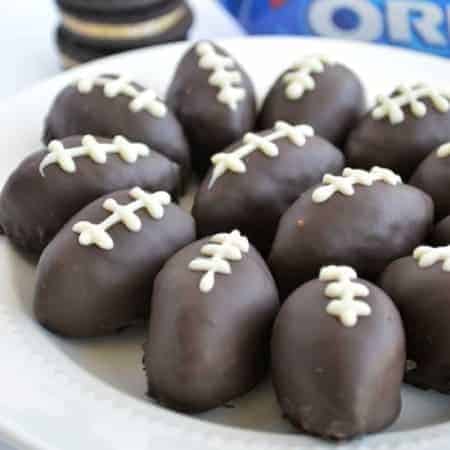 OREO Cookie Ball Footballs! Get ready for the Big Game with these fun treats! #OREOcookieballs #ad