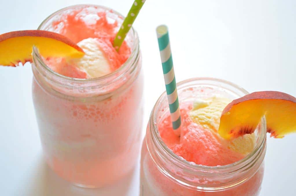 Peaches and Cream Float | 15 Ice Cream Float Recipes | Homemade Recipes