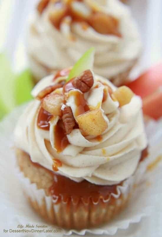20+ Must Make Fall Cupcake Recipes! All the pumpkin, maple, apple and pecan you can handle!