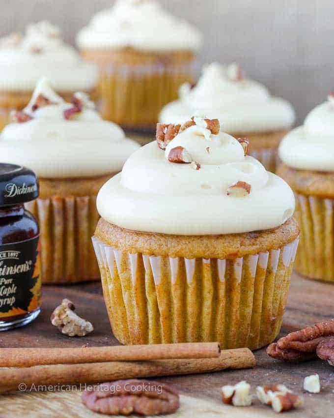 20+ Must Make Fall Cupcake Recipes! All the pumpkin, maple, apple and pecan you can handle!