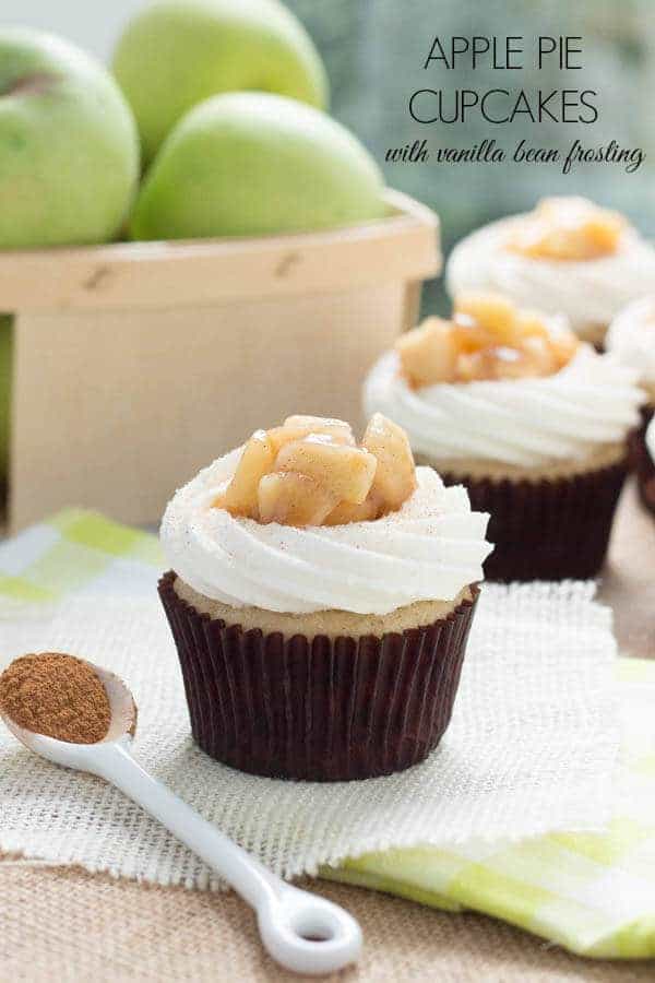 20+ Must Make Fall Cupcake Recipes! All the pumpkin, maple, apple and pecan you can handle!