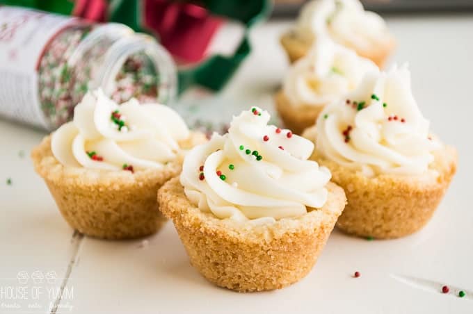 Sugar Cookie Cups! EASY to make cookie cups topped with a smooth and creamy SUGAR COOKIE FROSTING! Perfect Christmas treat