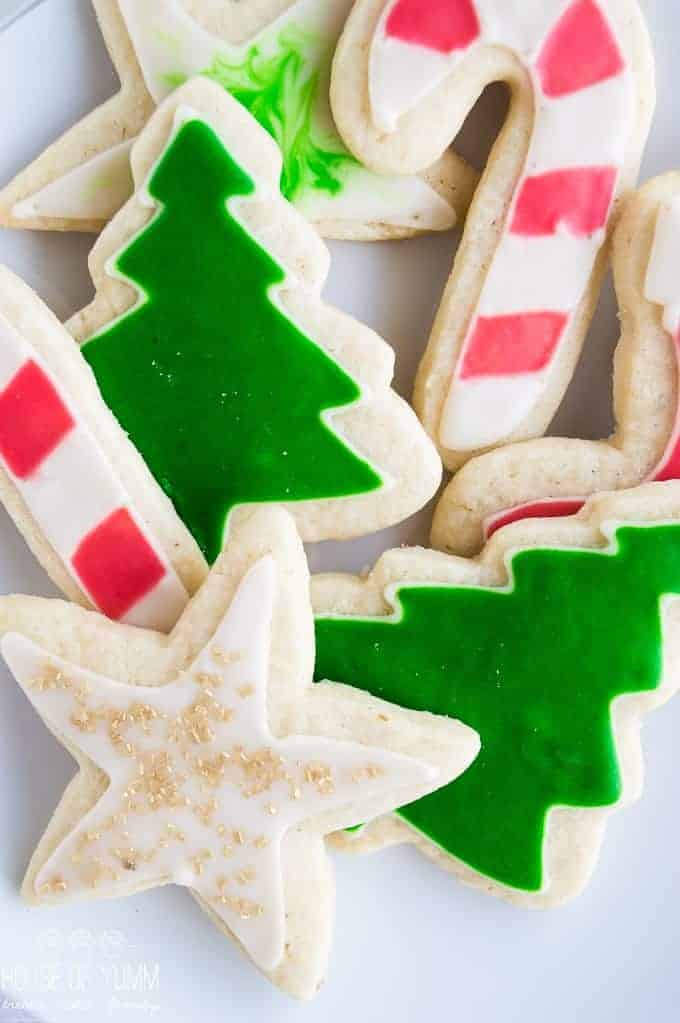 Easy Iced Sugar Cookies - House of Yumm