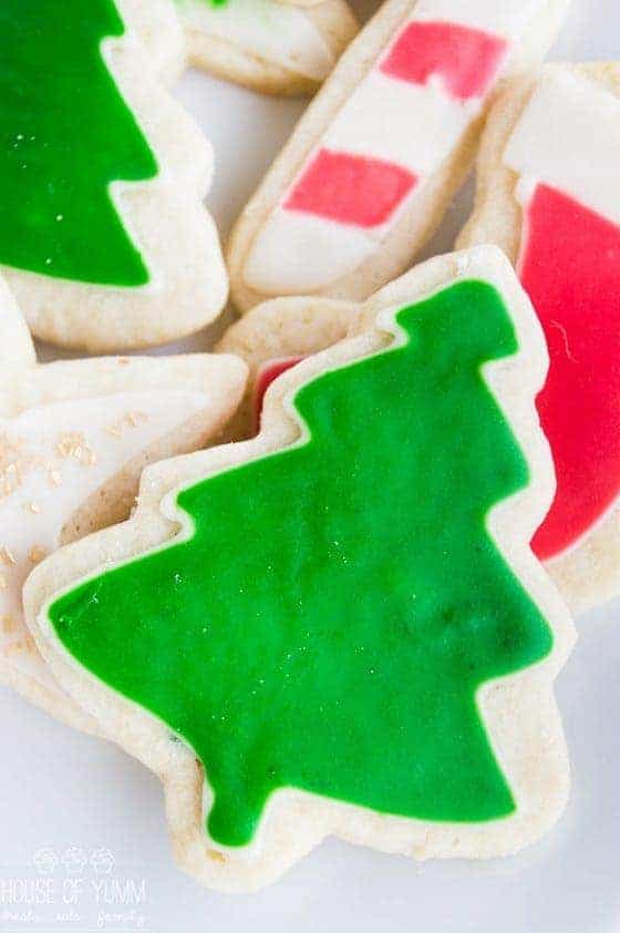 Easy Iced Sugar Cookies - House of Yumm