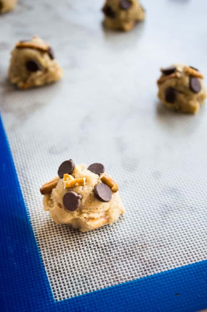 Brown Butter Toffee & Pretzel Chocolate Chip Cookies House of Yumm