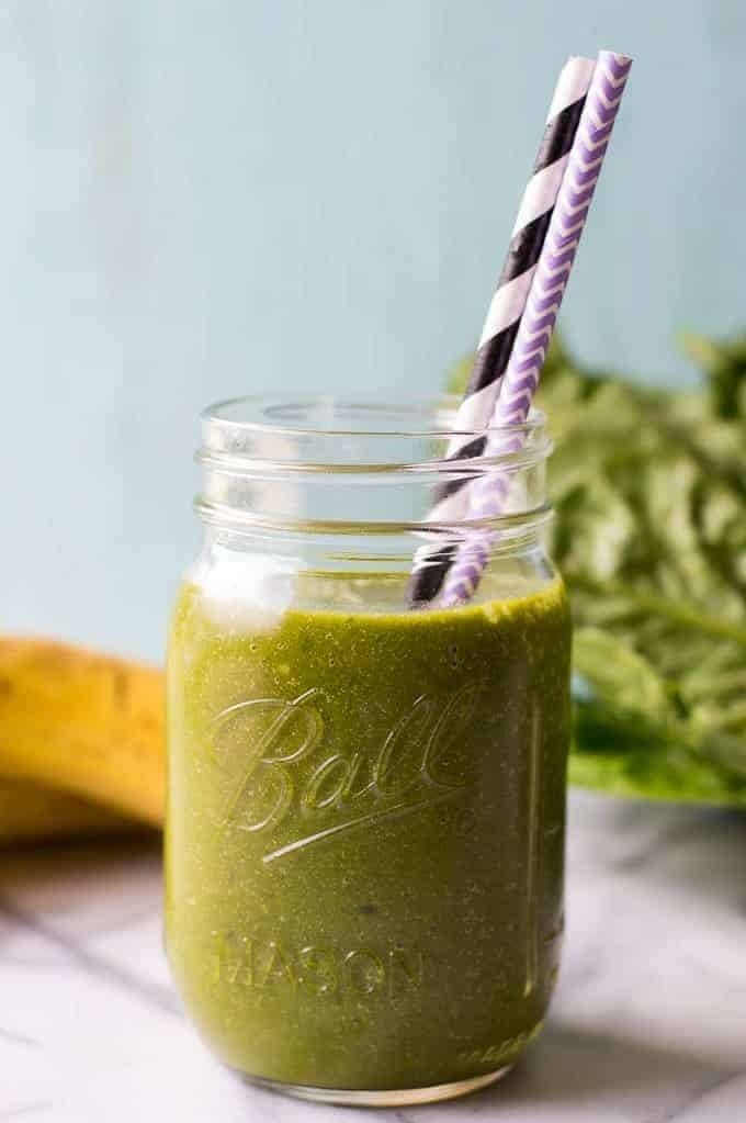 Matcha Green Smoothie - House of Yumm