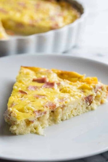 This quiche is bursting with chunks of crispy canadian bacon and juicy bits of sweet pineapple. A fun, easy, and tropical take on a breakfast classic recipe!