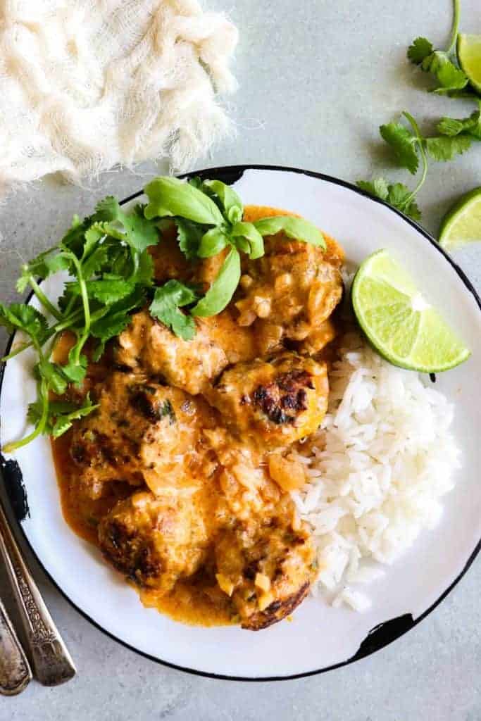 Chicken Curry Meatballs. Curry Spiced ground Chicken meatballs smothered in a creamy curry sauce with a hint of lime and sweetened with honey. This clean eating meal is sure to be a new favorite! 