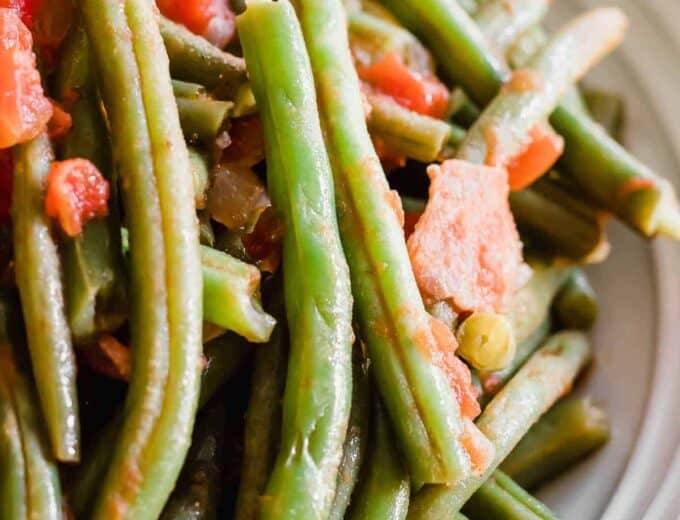 Green Beans with Bacon and Tomatoes - House of Yumm