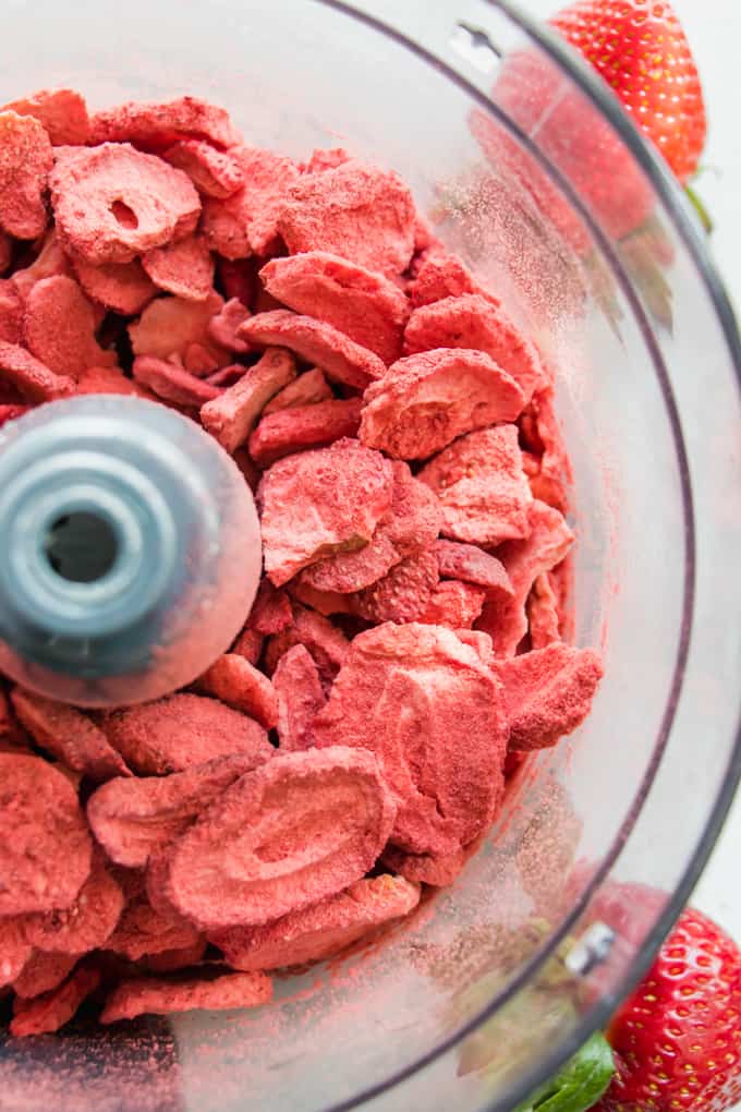 Freeze dried strawberries in a food processor to make homemade strawberry cake.