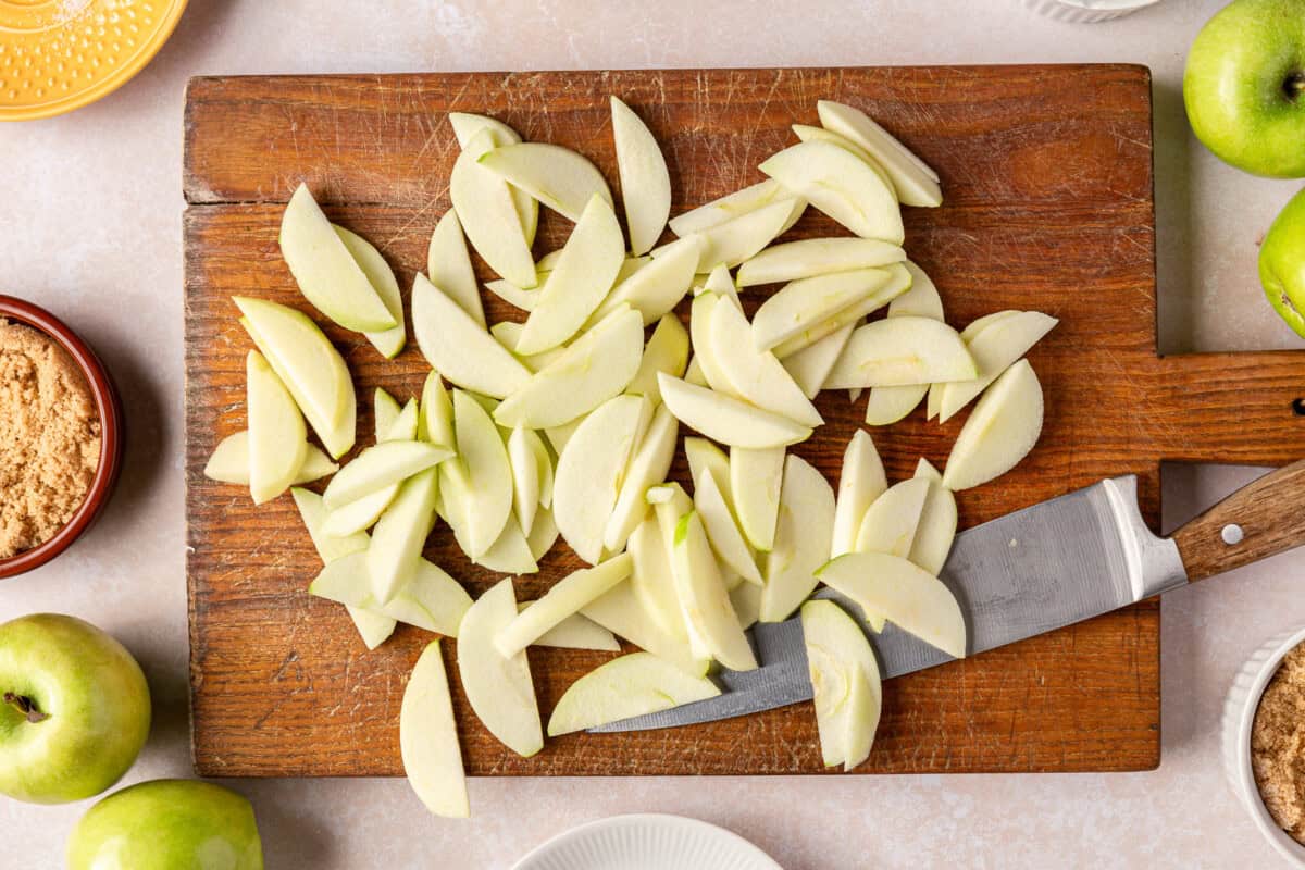 Sliced apples on a cutting board. 