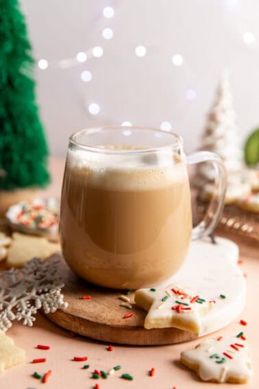 Glass mug with sugar cookie latte.
